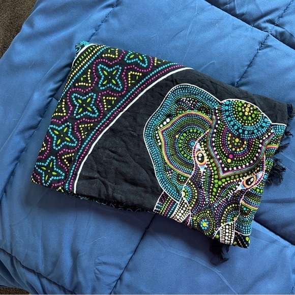 Elephant Tapestry - Picture 6 of 7